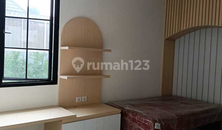 Rumah modern clasic siap huni view danau Citra Gran Cibubur 2