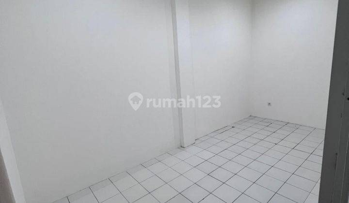 Ruko strategis Poros Jl. Metro Tanjung Bunga 5