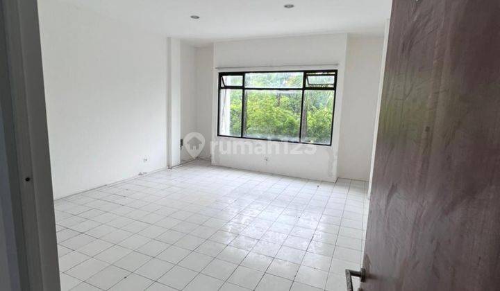 Ruko strategis Poros Jl. Metro Tanjung Bunga 8