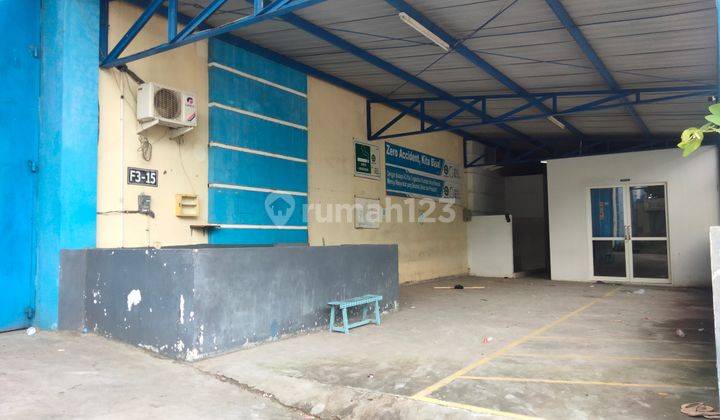 Gudang Kompleks Pergudangan dan Industri,
Parangloe Indah 3