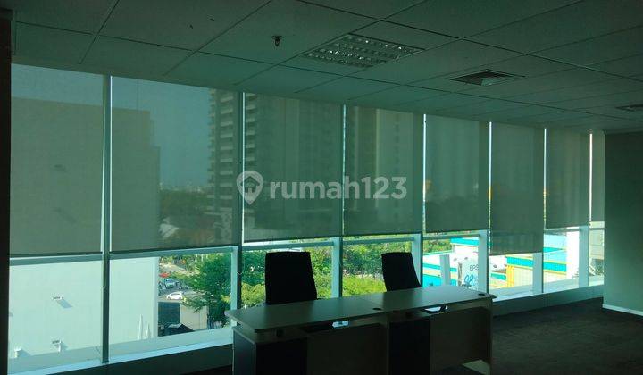 Office tower di Jl. Dr. Sam Ratulangi, siap pakai untuk 5 sampai 10 karyawan 2