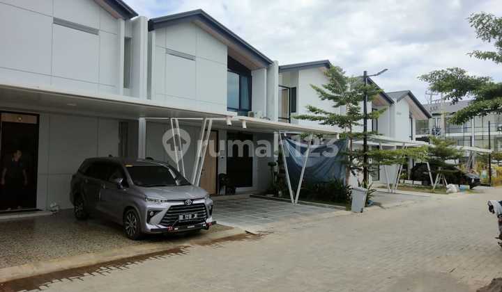 Rumah 2 Lantai Siap Huni, Tanjung Bunga Disewakan,rumah Siap Huni Di Rolling Hills,tanjung Bunga.harga 95jt/thn 2