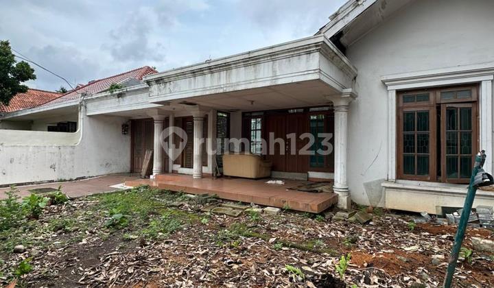 Old House for Sale in Cipete, South Jakarta, Near Blok M Plaza 2