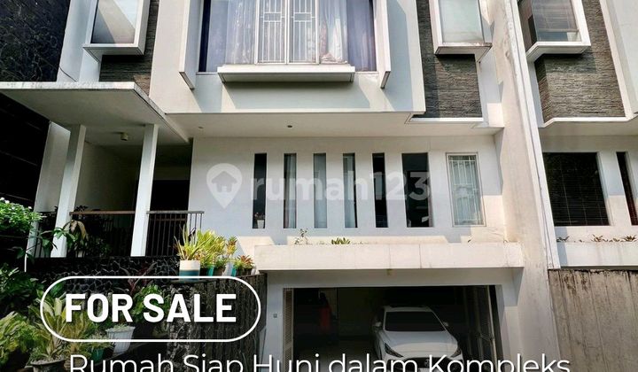 Dijual Rumah di Brawijaya, Kebayoran Baru Dalam Townhouse