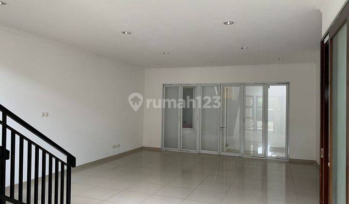 Rumah murah di tanah Kusir jakarta selatan minimalis modern bagus dua lantai 14