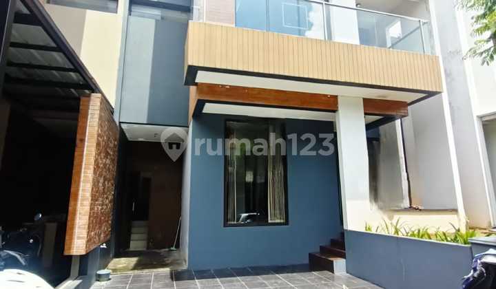 Rumah Bagus di Cluster Discovery Bintaro 2 Lantai Lokasi Premium
