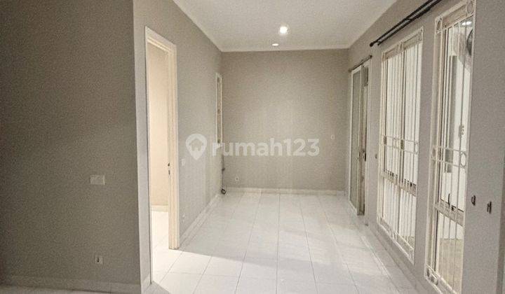 Rumah Modern Di Bsd Serpong Tangerang Luas Tanah Besar Masih Ada Halaman Terbuka  2