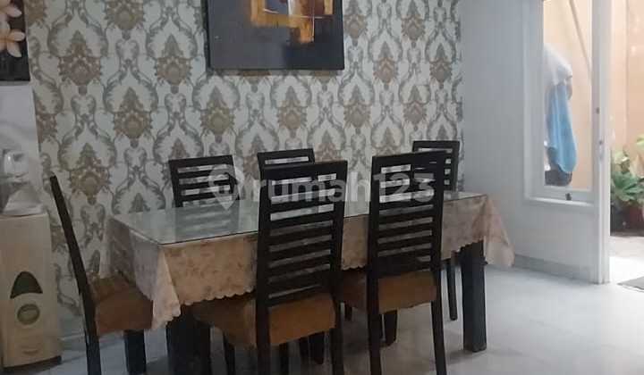 Affordable House in Graha Raya 2 Floors Strategic Location 2