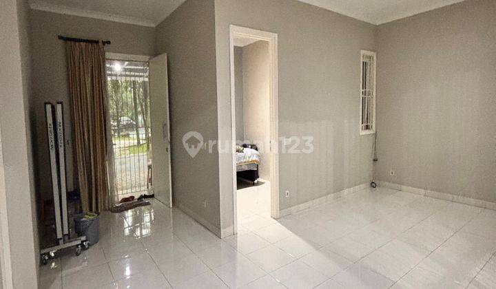 Rumah Modern Di Bsd Serpong Tangerang Luas Tanah Besar Masih Ada Halaman Terbuka  1