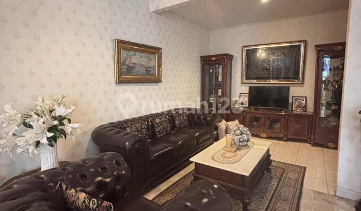 Rumah Murah di Lebak Bulus Jakarta Selatan Ada Kolam Renang Lokasi Dalam Cluster Bagus Rumah Murah di Lebak Bulus Jakarta Selatan Ada Kolam Renang Lokasi Dalam Cluster Bagus