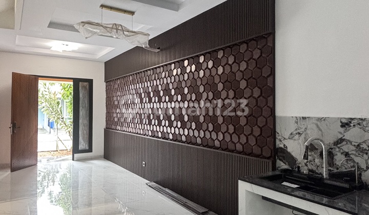 House in Alam Sutera Nice 2 Floors Minimalist Modern Flood-Free House in Alam Sutera Nice 2 Floors Minimalist Modern Flood-Free