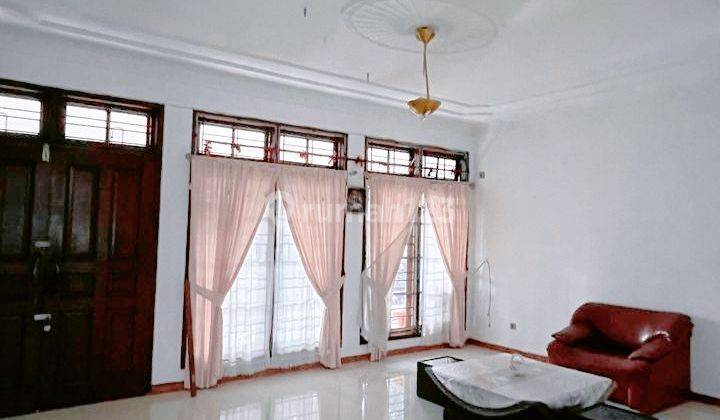 Rumah Murah Di Lebak Bulus Semi Furnished 2 Lantai Lokasi Strategis 1