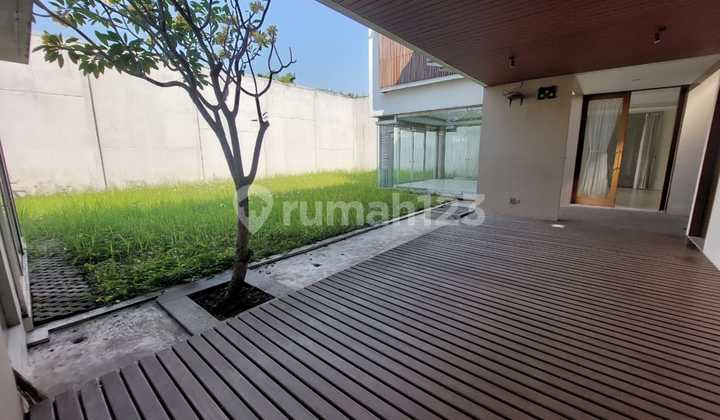 Dijual Rumah Tatar Larang Tapa Kota Baru Parahyangan Bandung 