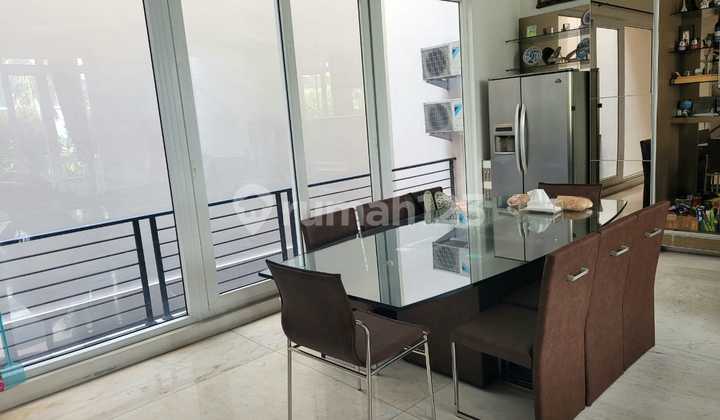 Comfortable Town House in Springhill Kemayoran 2