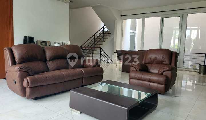 Town House Nyaman Di Springhill Kemayoran Town House Nyaman Di Springhill Kemayoran