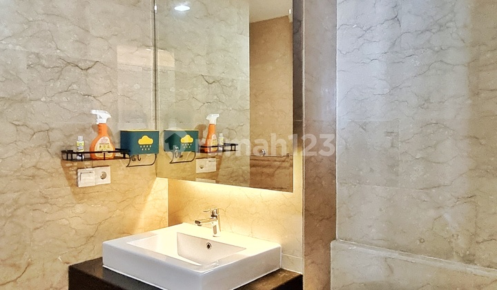 Springhill Royale Kemayoran 1Br Furnish Interior View Golf 2