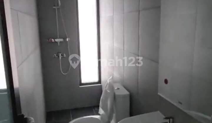 Rumah Brand New Taman Villa Meruya 2