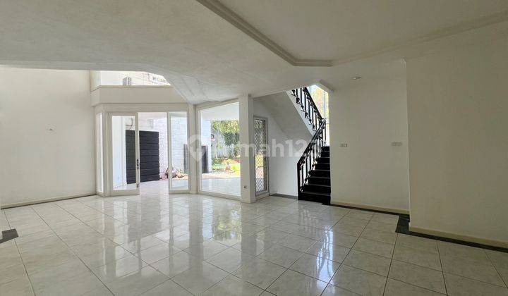 For Rent In Cilandak 4 Bedrooms 2