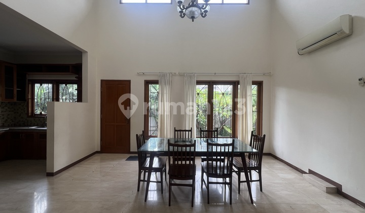 Bright House 4Bedrooms Near Ais Pejaten Barat Bright House 4Bedrooms Near Ais Pejaten Barat
