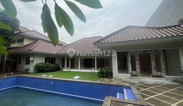 Bright & Spacious 4-bedroom Home With Pool In Peaceful Cipete Area 1
