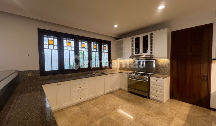Bright And Spacious 5 Bedrooms At Cilandak 1