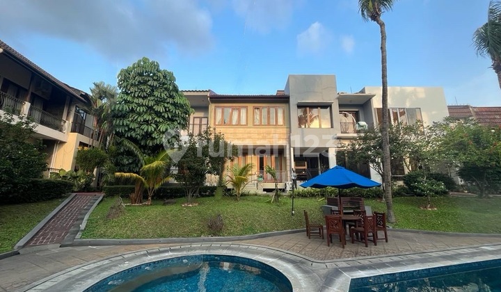 A Bright and Comfortable House in Cipete A Bright and Comfortable House in Cipete