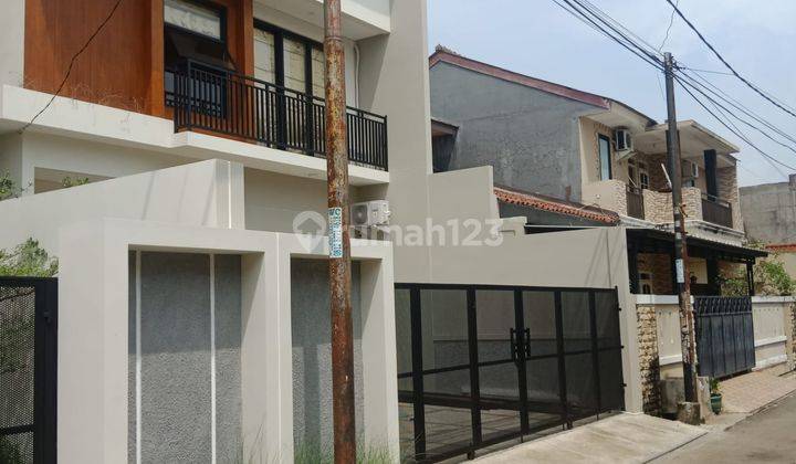 Dijual Rumah di Komplek Jatimakmur Tol Jatibening 3