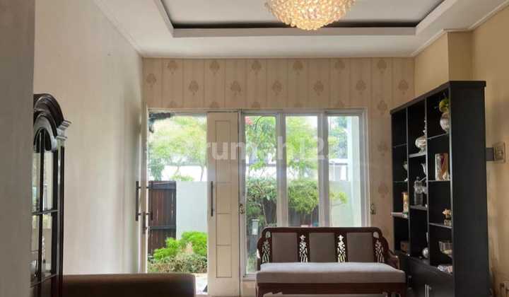 Rumah Villa Melati Mas 2 Lantai Rapi