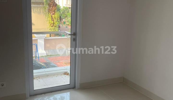 Jual Rumah Cluster Karelia Village Hook 2