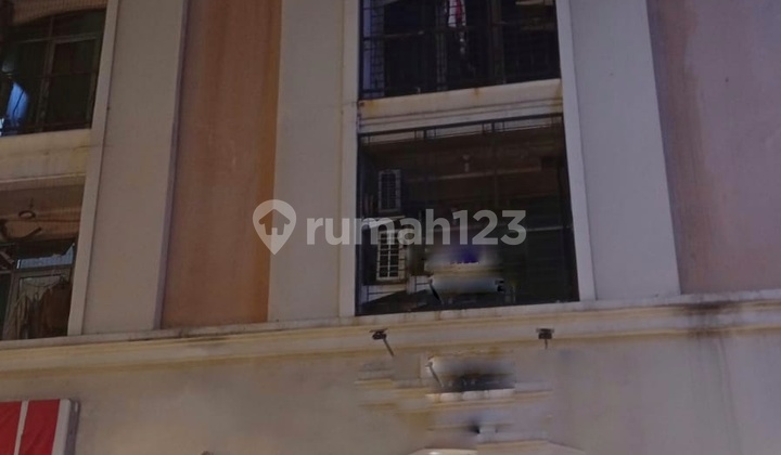Sell Fast Cheap 4-Floor Mediterranean Shop House Gajah Mada 2