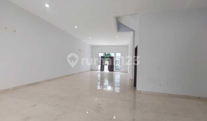 Disewakan Rumah Cluster Serenade 12x25 Disewakan Rumah Cluster Serenade 12x25