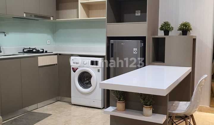 Sewa Cepat Gold Coast 1Br Furnish Brand New 2