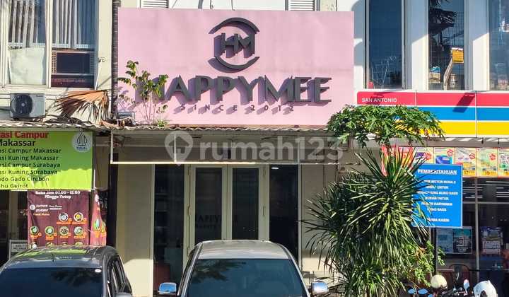Rare Item Two-Story Shop House Negotiable Suitable for Salon and Other Businesses in San Antonio East Surabaya 1
