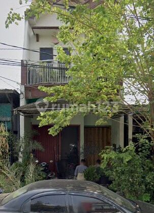 Dijual Rumah 3 Lantai di Menanggal Dekat Trans Icon Mall Surabaya