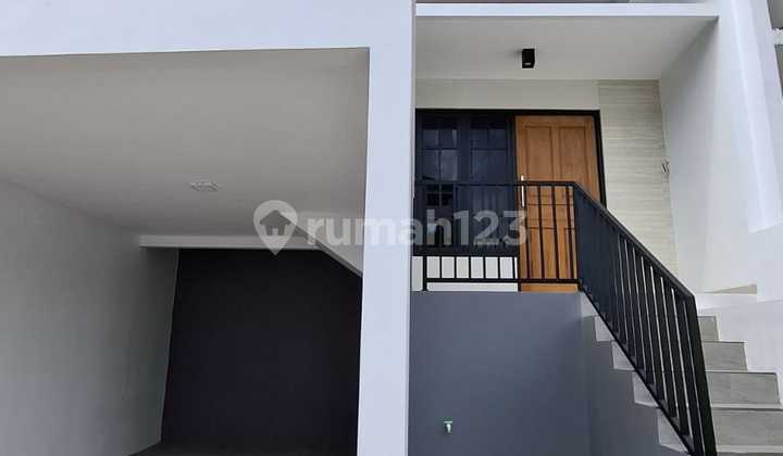 Dijual Rumah Rasa Villa Pribadi di Banyumanik Semarang Dekat Undip 2