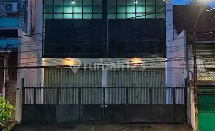 Ruko 3 Lantai Sangat Strategis di Darmo Baru Surabaya Barat