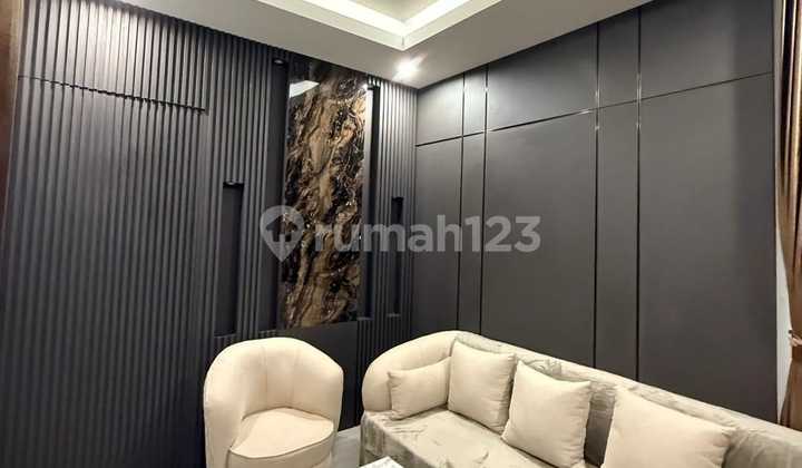 Disewakan Rumah Mewah Full Furnish Siap Huni di Bsb City Hilago Dekat Uptown Mall 1