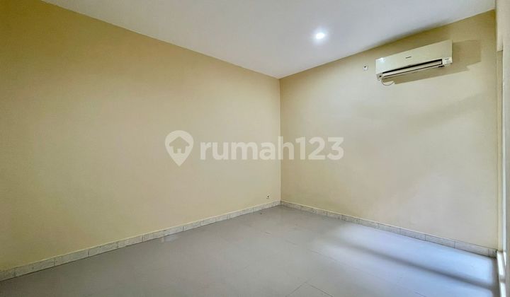 Rumah Terenovasi Hunian Premium SHM Lakarsantri, Surabaya