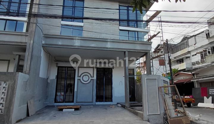 Rumah Terenovasi Semi Furnished nyaman huni SHM wiyung, surabaya Rumah Terenovasi Semi Furnished nyaman huni SHM wiyung, surabaya