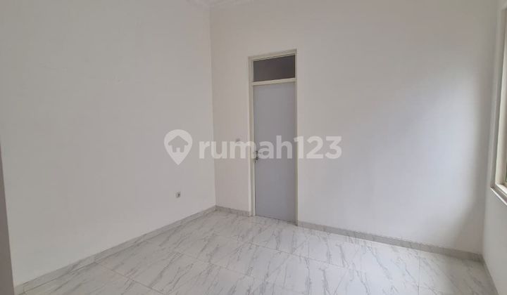 Renovated Unfurnished Freehold House SHM Tandes, Surabaya Affordable Price Renovated Unfurnished Freehold House SHM Tandes, Surabaya Affordable Price