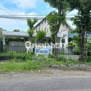 RUMAH TINGGAL RUMAH LAMA DI DAERAH TUMAPEL 2