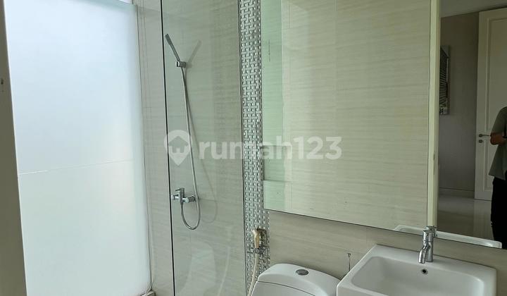 Rumah 3 Lantai Rumah Langka La Riz Embassy 2