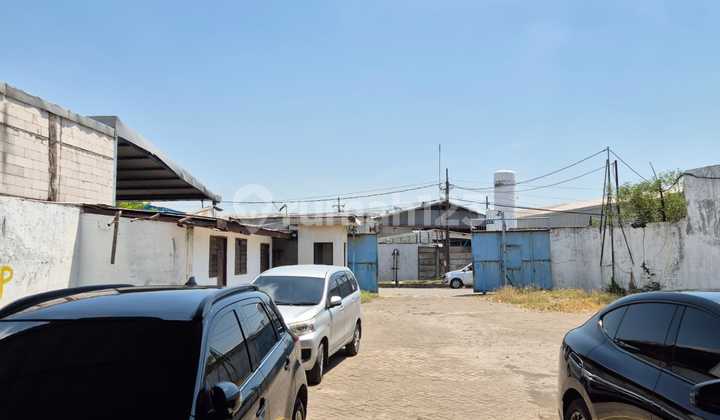 Renovated Warehouse 2500m2 margomulyo, surabaya