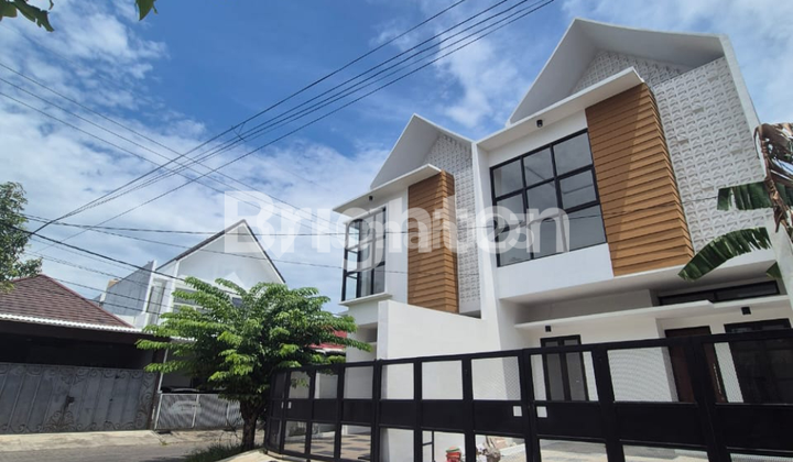 RUMAH DI SURABAYA BARAT DARMO HARAPAN INDAH 2