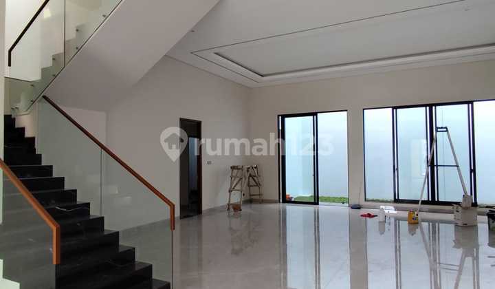 Rumah 2,5 Lantai PPJB Daerah Pakuwon Indah Sambikerep Rumah 2,5 Lantai PPJB Daerah Pakuwon Indah Sambikerep