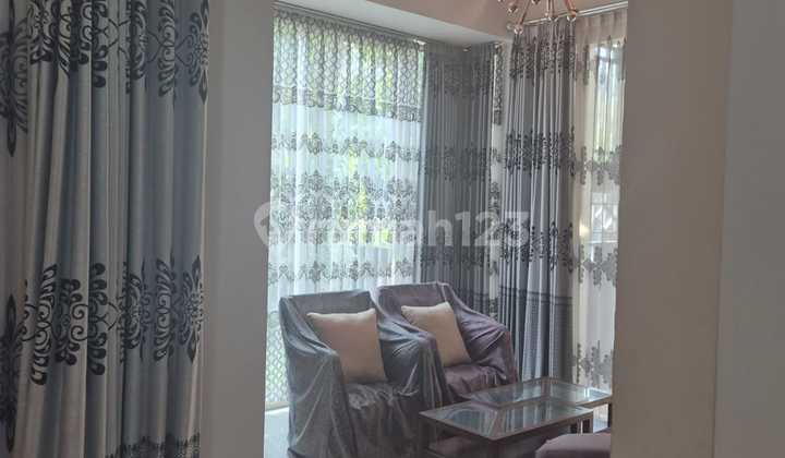 Rumah terenovasi SHM modern houseLakarsantri, Surabaya 2