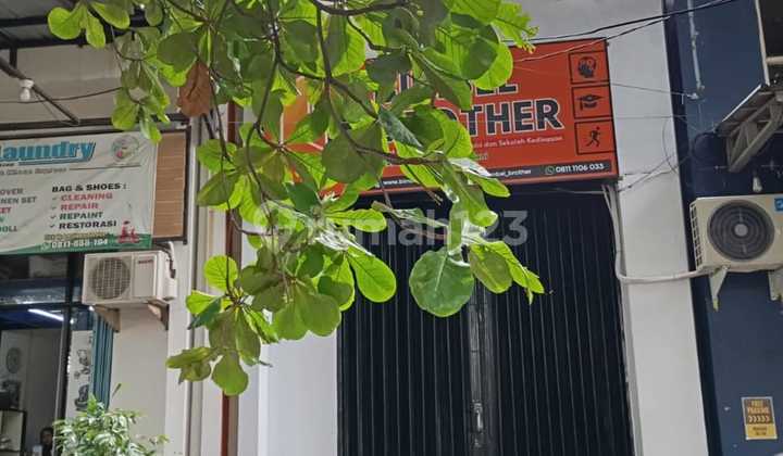 For Sale 4-Story Shop House in Kelapa Dua Depok Shop House in Kelapa Dua 2