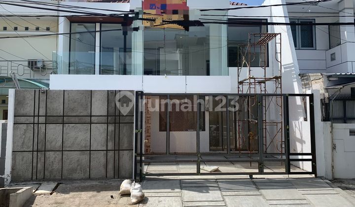 Rumah muara karang good location harga bersahabat