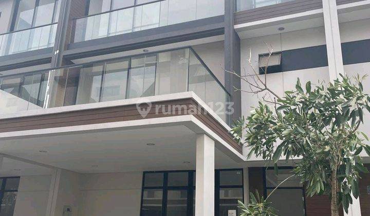 Rumah Besar 3 Lantai Pik 2 Siap Huni Harga Termurah 1