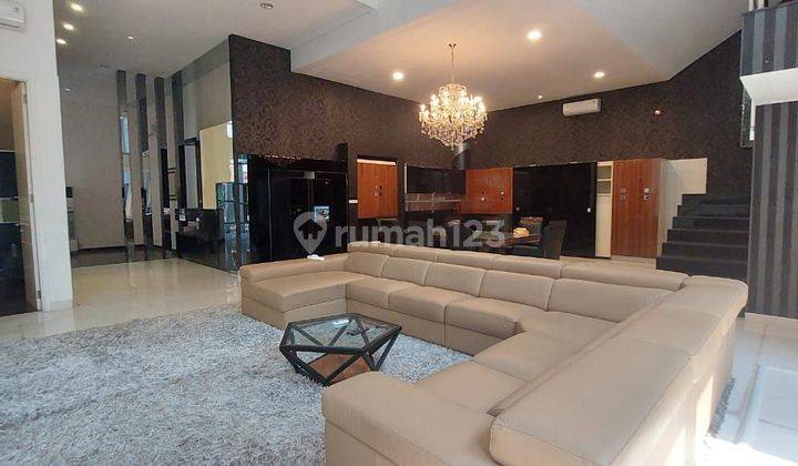 Rumah Mewah Pik 1 Siap Huni Full Interior Bagus  1